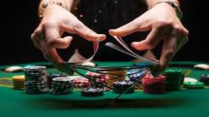 Papan taruhan European Roulette dengan angka 0-36 dan jenis taruhan luar
